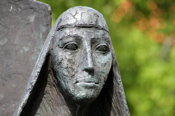 Fototapeta premium Denkmal für Roswitha von Gandersheim in Bad Gandersheim