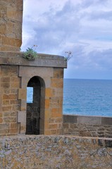 Obraz premium st malo sur les remparts