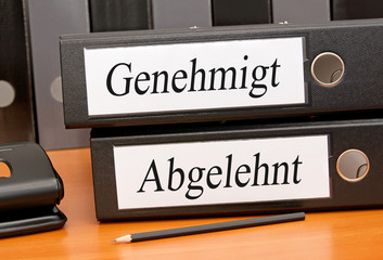 Genehmigt oder Abgelehnt