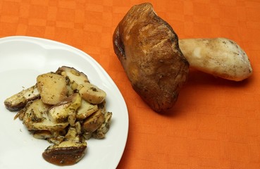 Sauteed boletus mushrooms