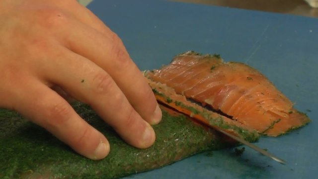 lachs mit links schneiden