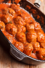 Meat balls with tomato sauce