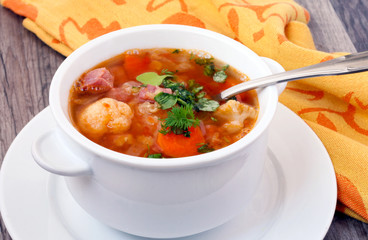 Cauliflower and red lentil soup with bacon and carrot