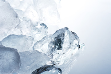 白背景にクラッシュアイス