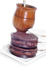 argentinean-uruguayan alfajores and mate