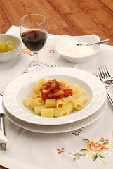 MEZZEMANICHE ALL' AMATRICIANA