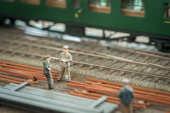 miniature model railroad workers - shallow d.o.f.