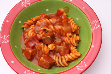 Nudeln mit Gulasch