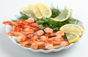 cooked shrimp with lemon and herbs