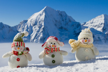 Snowman - happy winter friends