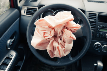 Airbag explodes on steering wheel