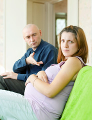 Obraz premium pregnant couple after quarrel