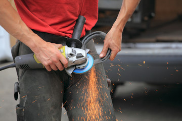preparing a horseshoe