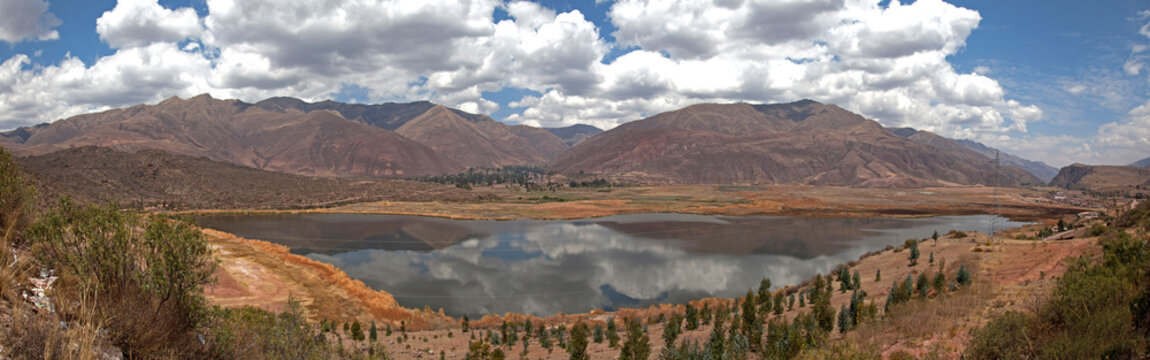 Vicinity of Cusco and lake Sucre