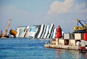 isola del giglio toscana naufragio concordia,recuoero relitto