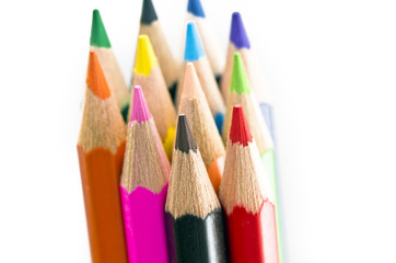 カラフルな色鉛筆