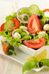 Composition with vegetable salad bowl