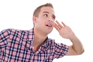 Neugieriger junger Mann