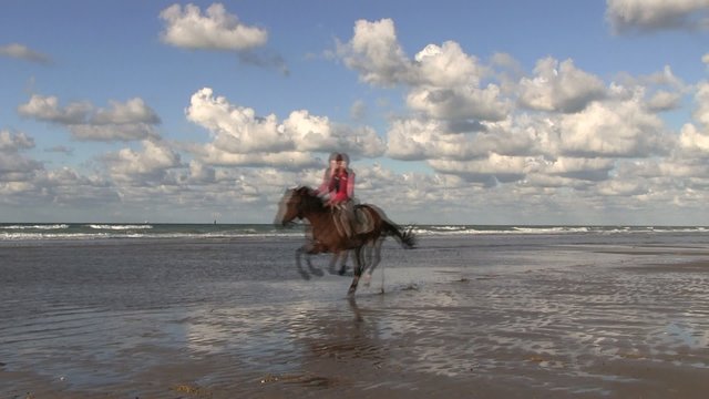 au galop dans les flaques