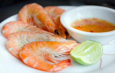 shrimps and spicy sauce