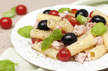 pasta salad with tuna