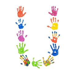 Buchstabe U aus bunten Kinderhänden (Foto-Collage)