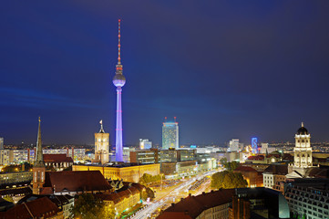Fototapeta na wymiar Berlin wieża telewizyjna więcej zdjęć z Berlina w portfelu