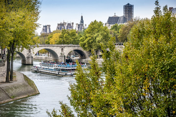 Promenade sur la Seine