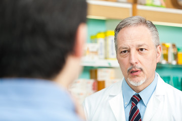 Customer asking advice to a pharmacist