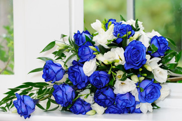 Fototapeta premium Brides bunch of blue roses