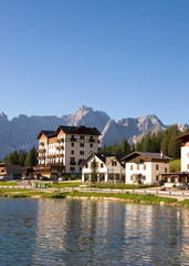 Fototapeta na wymiar Misurina Lake - Dolomity - Alpen