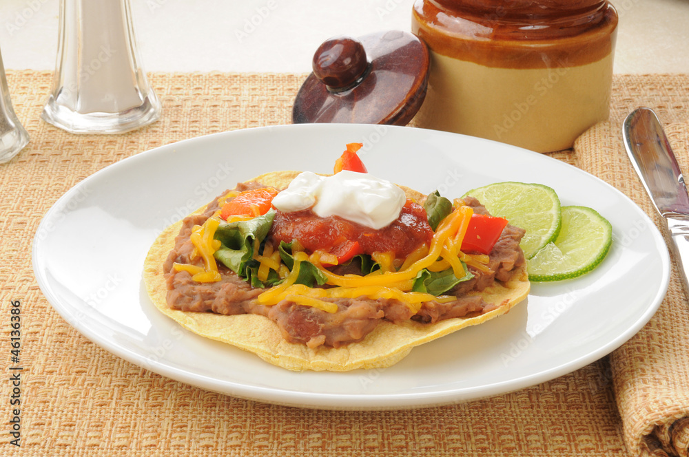 Wall mural Tostada with lime