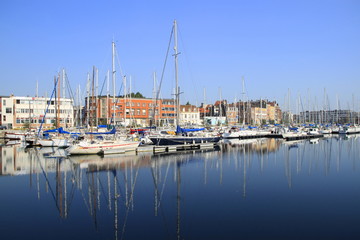 Fototapeta na wymiar Marina w Dunkierce