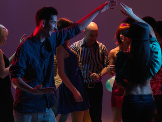 dancing and partying © Daco