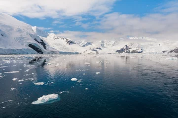 Fototapete Paradiesbucht in der Antarktis © Asya M