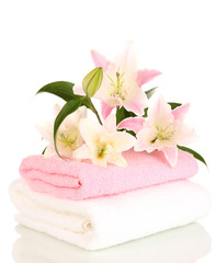 Obraz na płótnie Canvas piękna lilia na ręcznik na białym