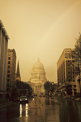 Fototapeta na wymiar State Capitol Building w Madison