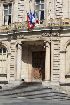 Entrée de la mairie de Lyon