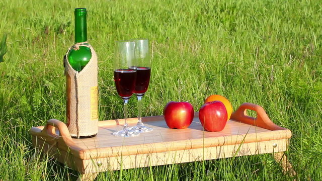 picnic - tabe with wine and fruits