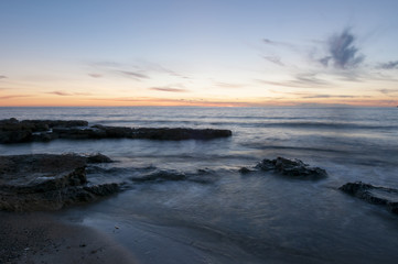 Fototapeta na wymiar piękny zachód słońca na plaży