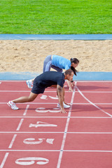 Obraz premium Man and woman on the starting line