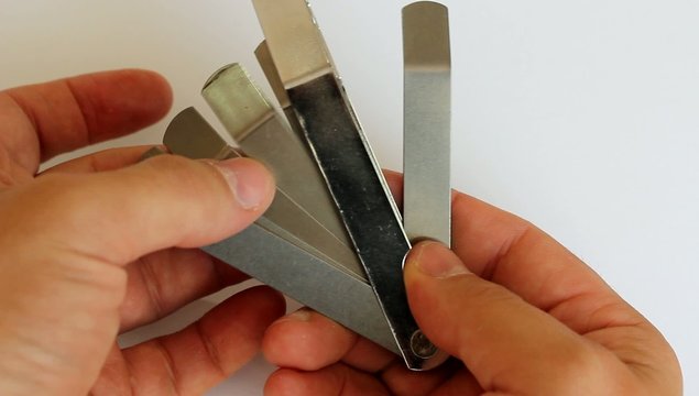 Tool micrometer, measure the thickness