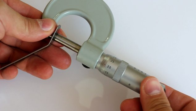 Tool micrometer, measure the thickness