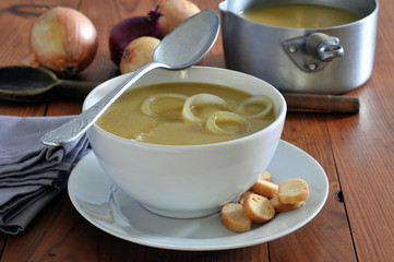 Soupe à l'oignon maison