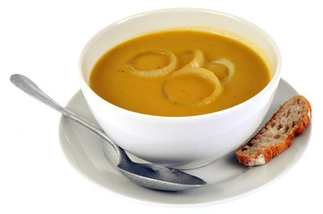 Bol de potage à l'oignon maison