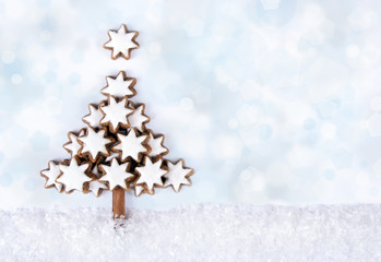 Tannenbaum aus Zimtsternen