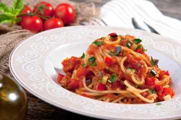 Spaghetti with tomato sauce  and vegetable
