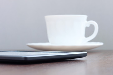 Device and cup of tea