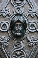 Détail de porte parisienne