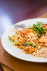 Stir fry rice noodles and shrimp